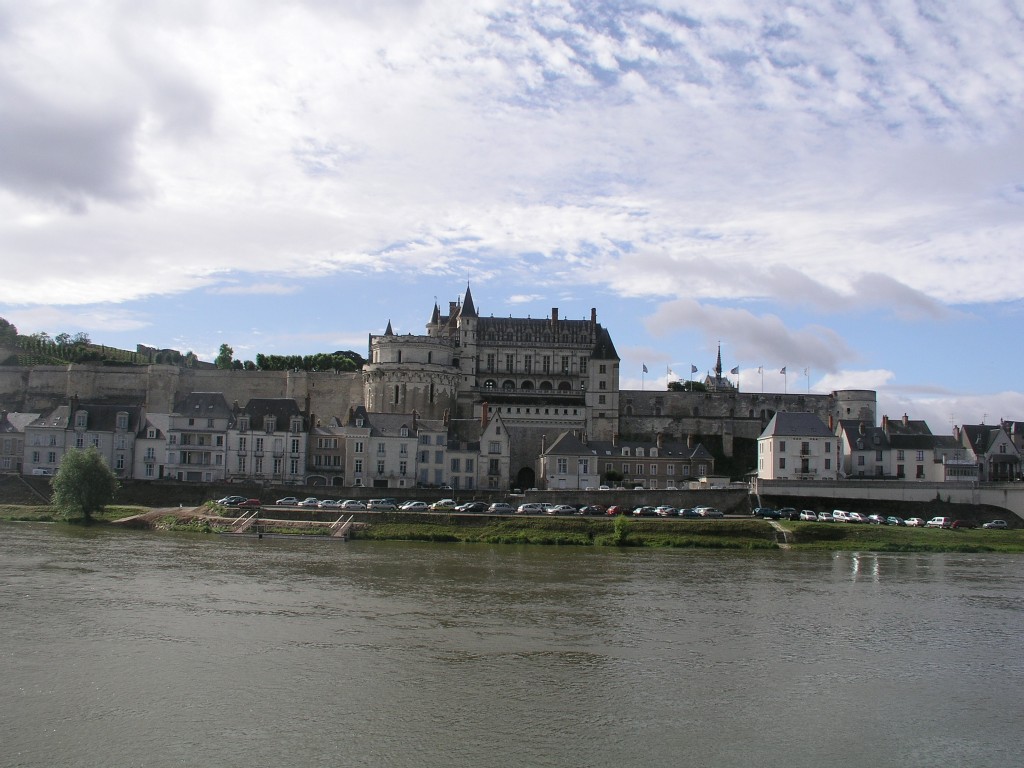Amboise Ch&acirc;teau from L'Ile D'Or on the Loire River