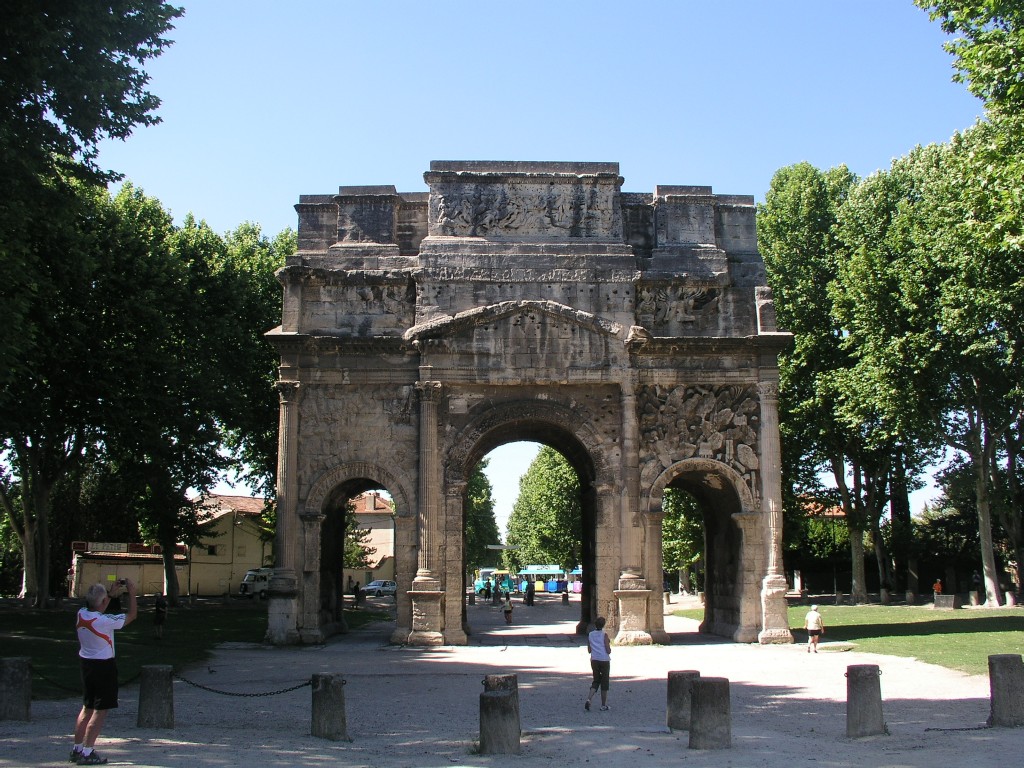 Arch on the north end of Orange